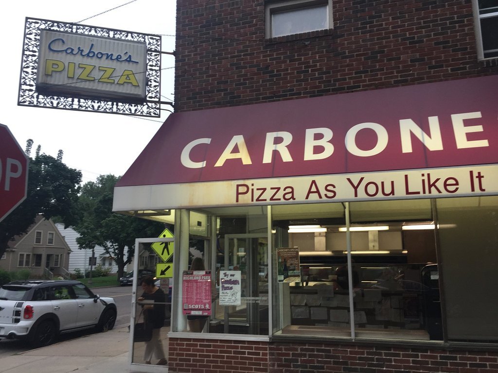 Carbone`s Pizza